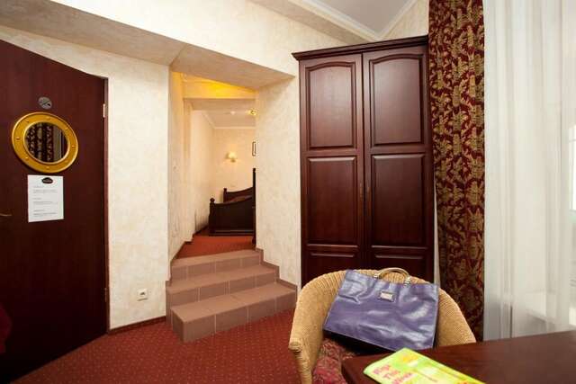 Отель Boutique Hotel Monte Kristo Рига-52